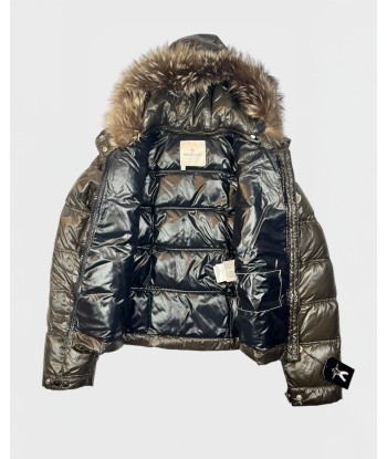 Moncler puffer jacket / doudoune fur rembourrage situé sous